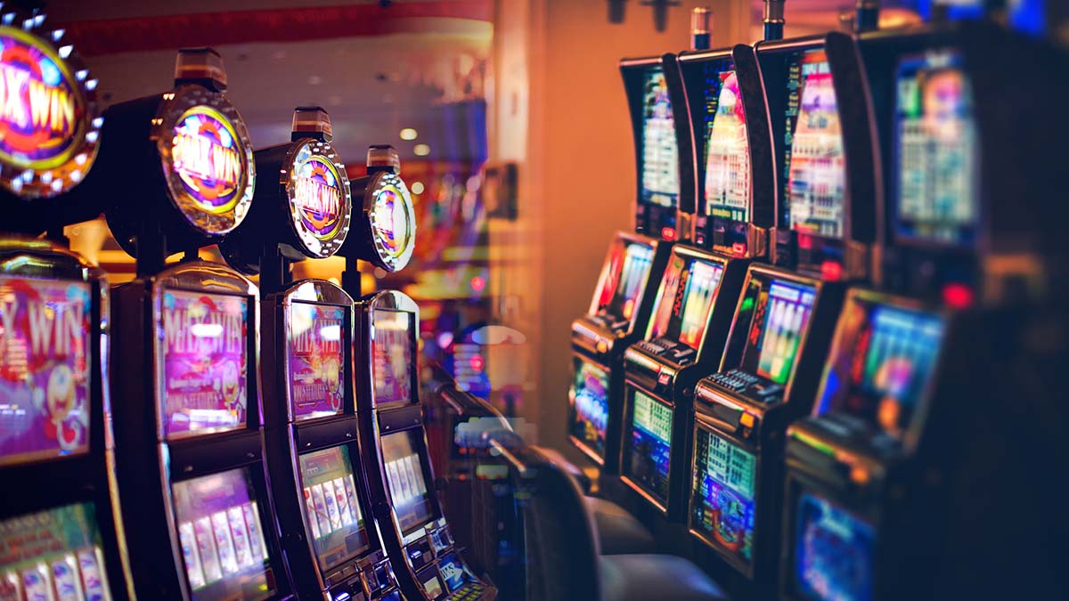 How to Improve Your Odds of Winning on Slot Machines