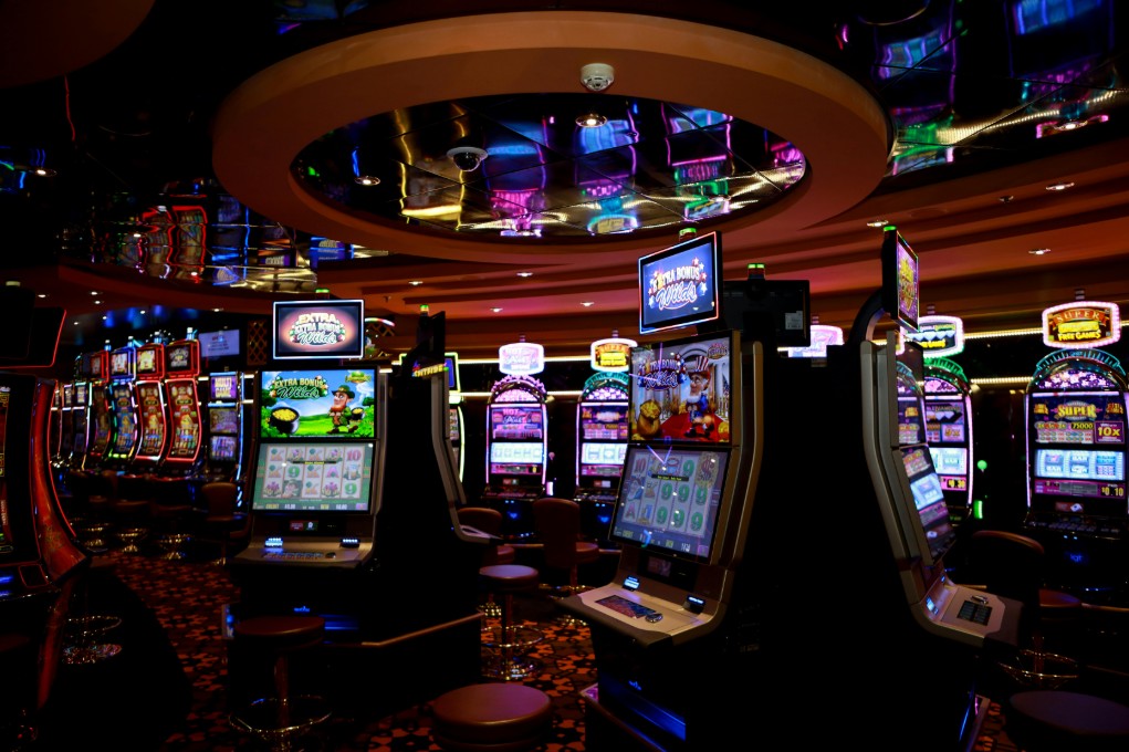 Online Slot Gaming Through The Lens Of Simple Digital Wonder
